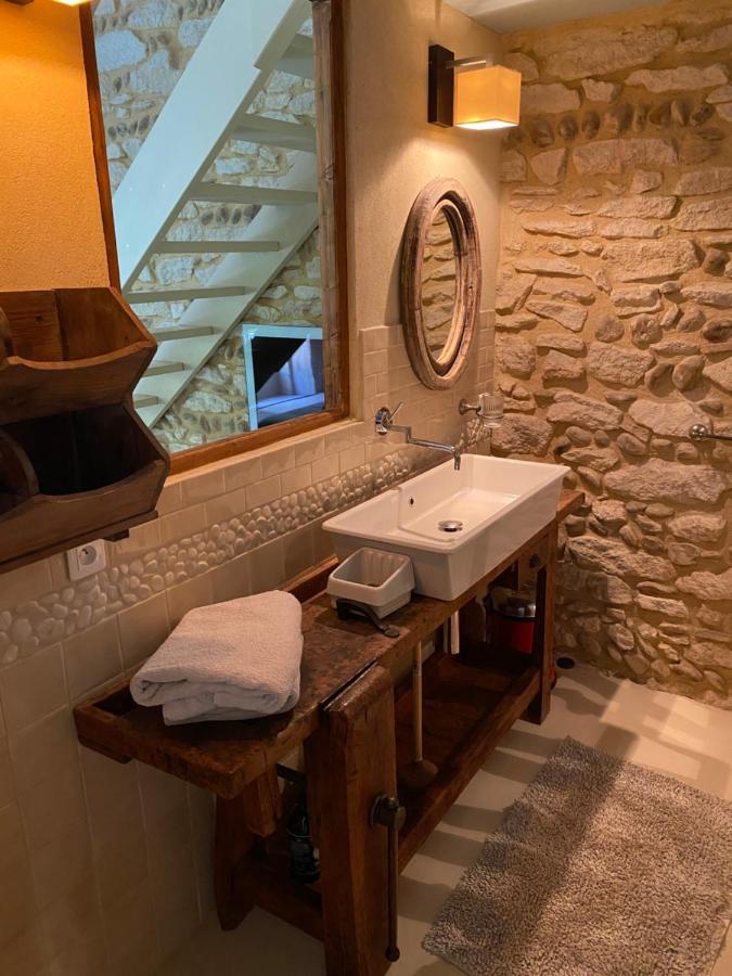 Appartement Cecile - Campagne Avec Piscine Commune - Eyragues Zewnętrze zdjęcie